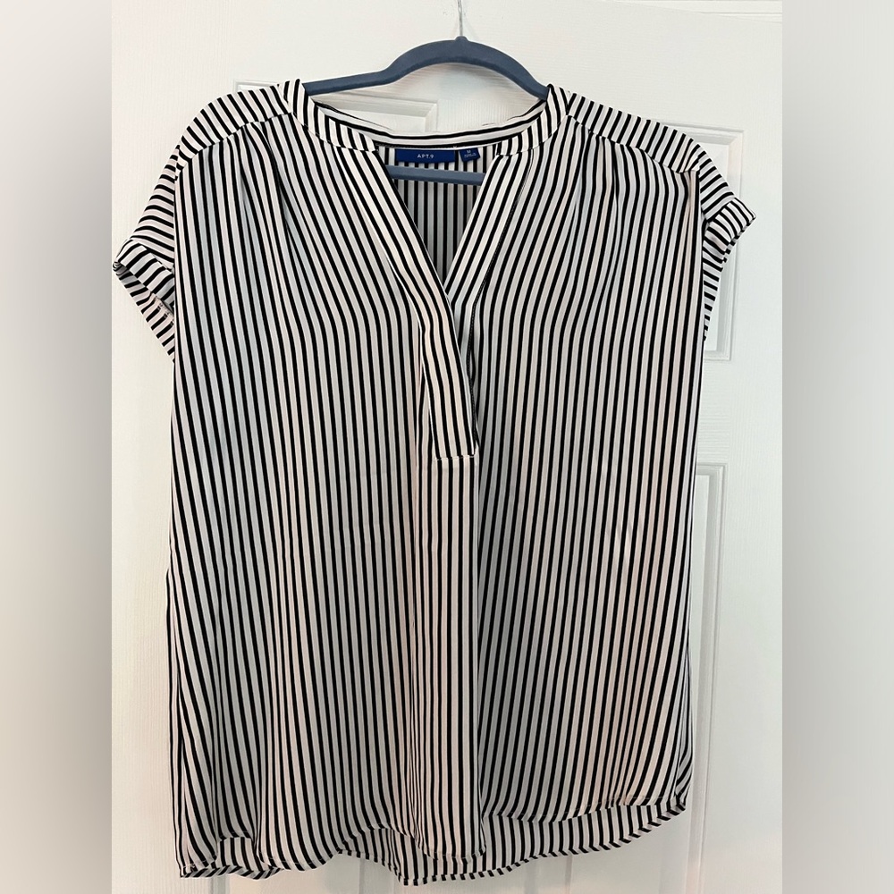 Apt 9 Women’s Professional Top